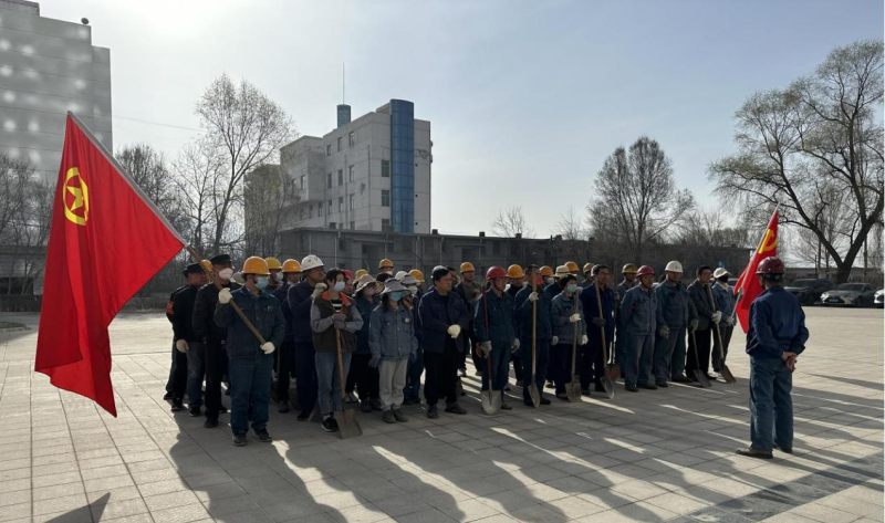 物產(chǎn)工投公司基層黨支部和公司團(tuán)支部聯(lián)合開展&ldquo;共筑家園 正植有你&rdquo;主題黨日、團(tuán)日活動