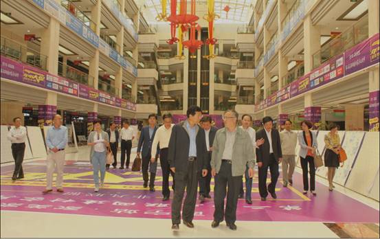 副省長(zhǎng)王黎明一行視察朝陽(yáng)物流園區(qū)，臨空經(jīng)濟(jì)開(kāi)發(fā)區(qū)工作