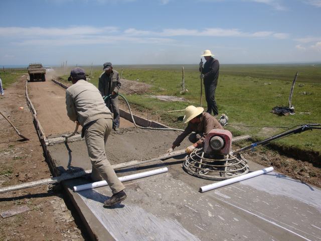 青海物產(chǎn)集團(tuán)全力推進(jìn)&ldquo;百企聯(lián)百村&rdquo;活動