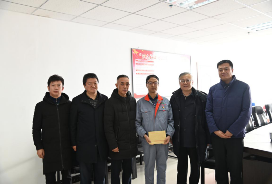 走訪慰問專家人才，為人才創(chuàng)新營造良好的環(huán)境